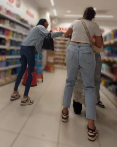 Tall Arabic Duo in Jeans