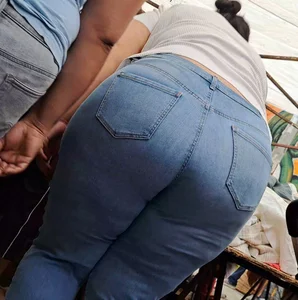 Latina Milf big ass in jeans bending over OC