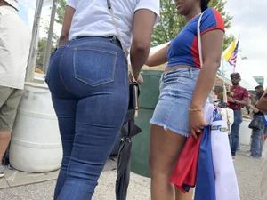 Sexy Fit Thick Round Phat Ass Bubble Booty Latin MILF