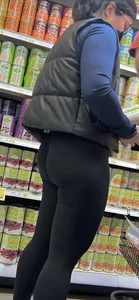Tight booty Asian chic in black‼️