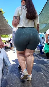 Insane BBW monster booty in shorts (OC)