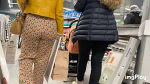 First Post | MUST SEE ! |  Pregnant Arabic Milf Bubble Butt In Flare Pants ( W/ Faceshots + GIF )