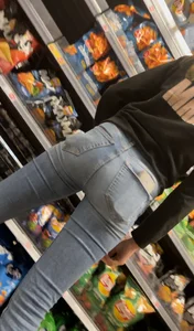 Teen girls cute ass and face