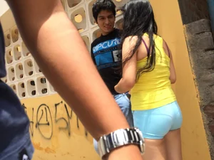 Big booty babe in blue shorts with vpl