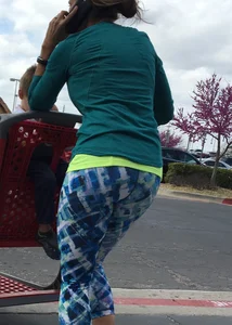 Target milf sexy in patterned leggings while shopping