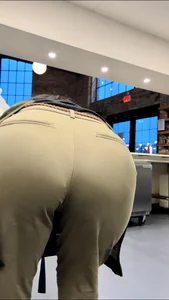 Latina milf tight vpl