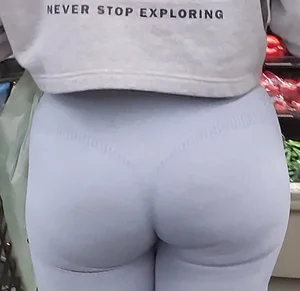 Hot Shopper Crazy Ass