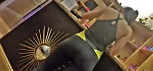 Candid girls in leggings and tights