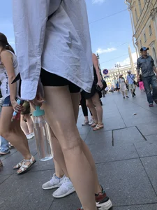 Group of Candid Girls in Mini Shorts With Amazing Legs Crossing a Street Creepshots Gallery