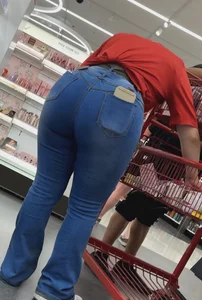 Target worker in stretch jeans and juicy ass