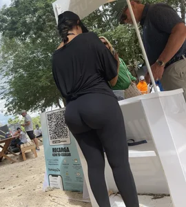 The Best Ass EVER ! 10/10 (OC) NUTBUSTER
