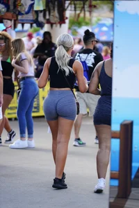 Big booty blonde babe in tight grey spandex shorts with vtl