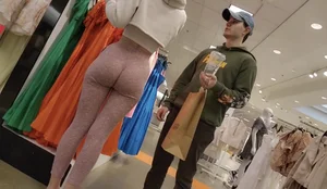 Tall slim chick Very hungry Ass  not OC
