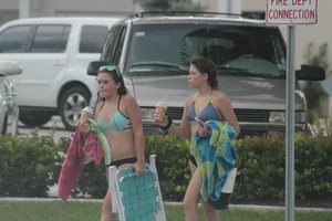 Deerfield Beach girls in bikinis