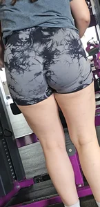 Wide hips and round ass