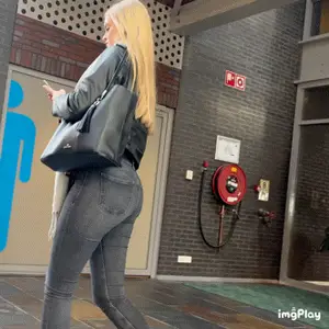 Stunning girl slim thick thight jeans