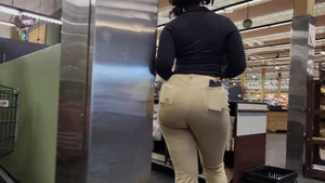 Pouty PAWG Worker
