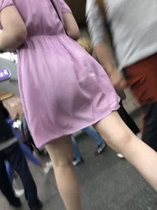 Girl in Sandals and Pink Dress with Hot Skinny Legs Subway Creepshots
