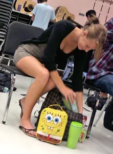Hot Candid Girl in Sandals With Hot Legs