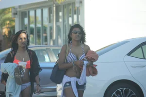 Deerfield Beach girls in bikinis