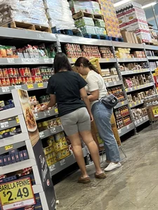College freshman Latina VPL