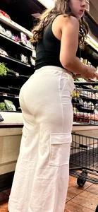 Brunette solid glutes in white bottoms‼️