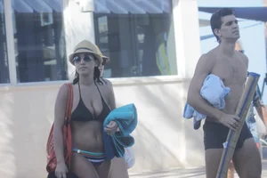 Even more hot and sexy bikini babes in Florida
