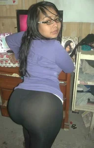 Big booty in tights home busted creepshot