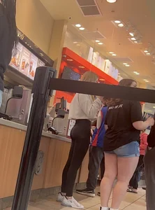 Bubble Butt petite blonde