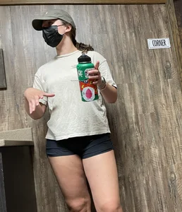 Thick college slut in shorts
