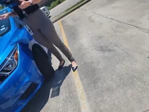slim brunette pawg i capped a while back, pretty cute face shot
