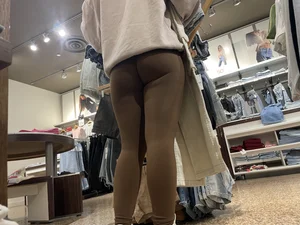 Brown leggings white girl phat ass