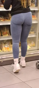 Sporty pants in shop