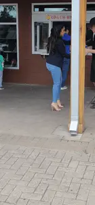 SEXY MAMI WITH TIGHT ASS