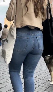 Slim Thick Tight Jeans