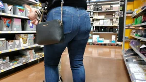 Mature Milf in Jeans