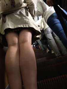 Sexy Legs in Flats and Skirt Subway Escalator Creepshot