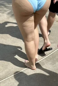 Ass eating bottoms  (OC)