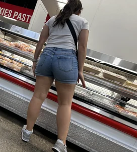 OC Costco milf nice rack