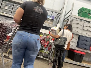 Big booty biker chick!