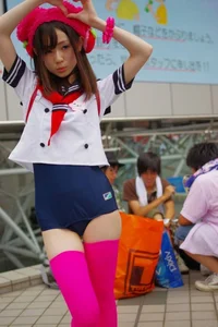 Sexy Asian girls in Cosplay outfits