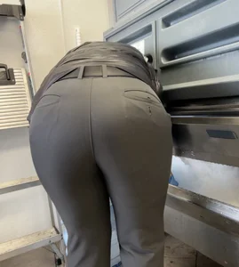 AMAZING ASS IN TIGHT DRESS PANTS🔥