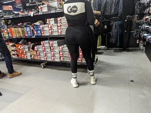 Huge juicy sexy nike legging ass worker part 1