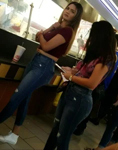 2 babes in jeans get capped!