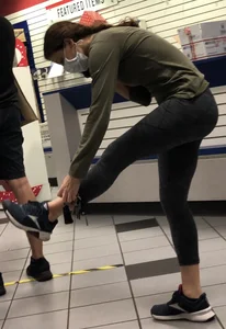 Post office leggings plus assorted thots
