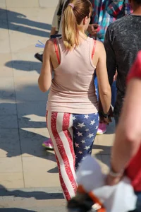 Girl out in USA leggings with decent ass