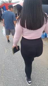 SECOND PART (OC) LATINA ASS IN BLACK LEGGINGS!