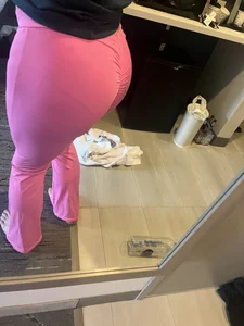 Spandex hotel room OC hot leggings and ass