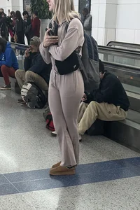 Airport Hotties (mixed)