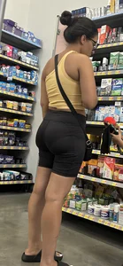 Petite cute milf in black shorts+vpl‼️
